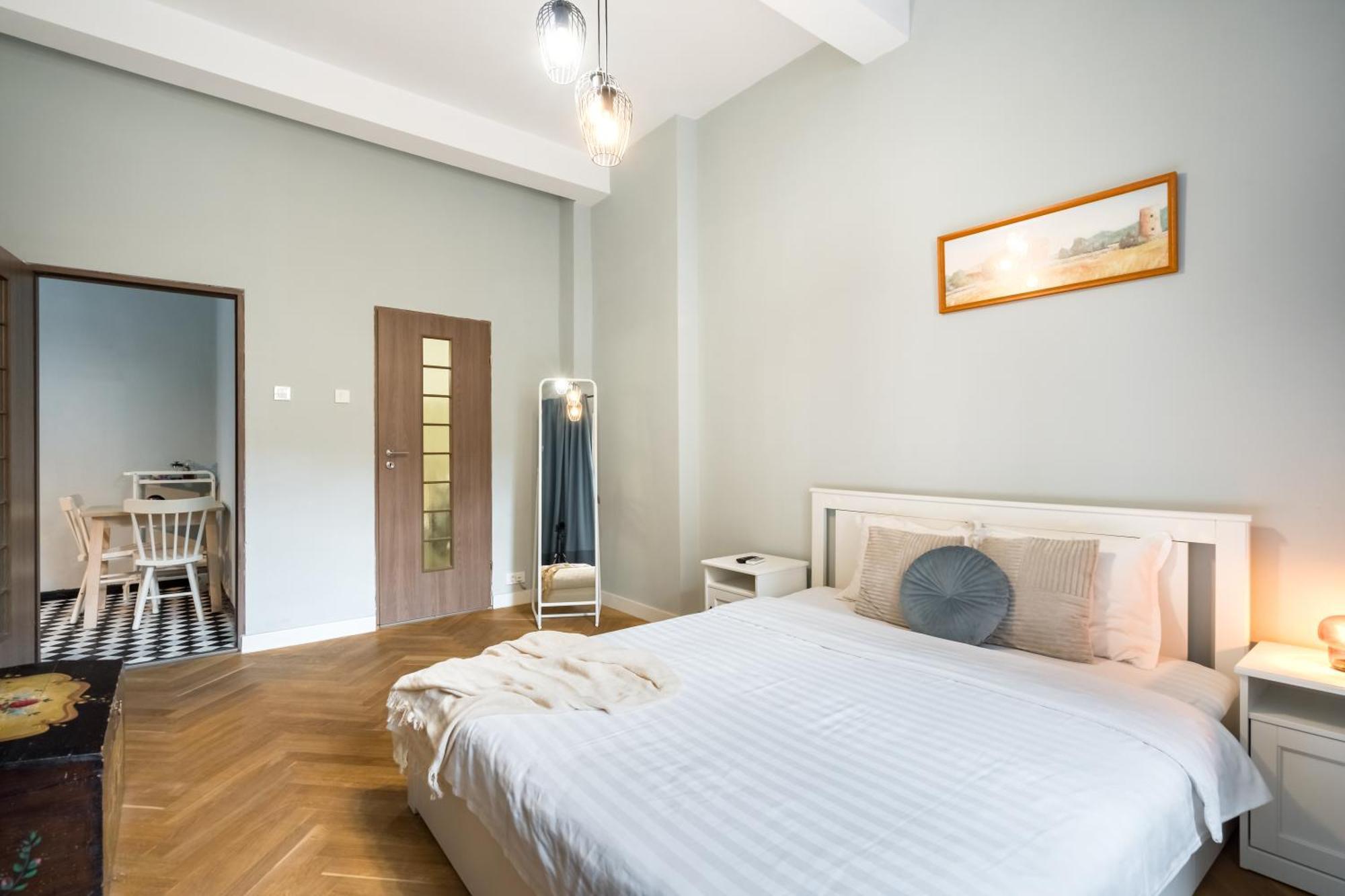Chic Near Bucharest's Landmarks בוקרשט